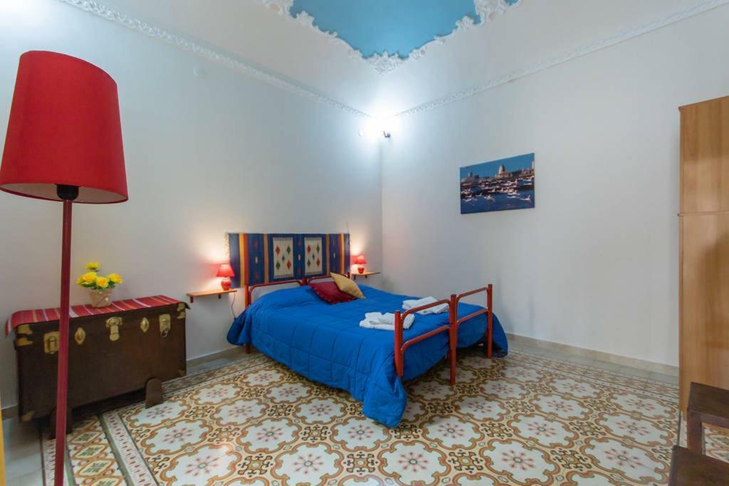 The Twins Rooms In Trapani 1 ภายนอก รูปภาพ